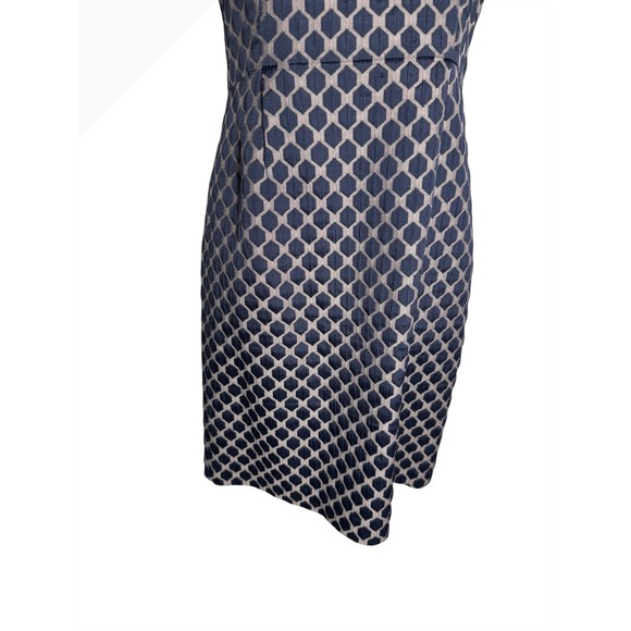 Banana Republic Dress 6โ Petite Navy Blue & Beige Geometric Sleeveless Dress ๐ - Picture 3 of 8